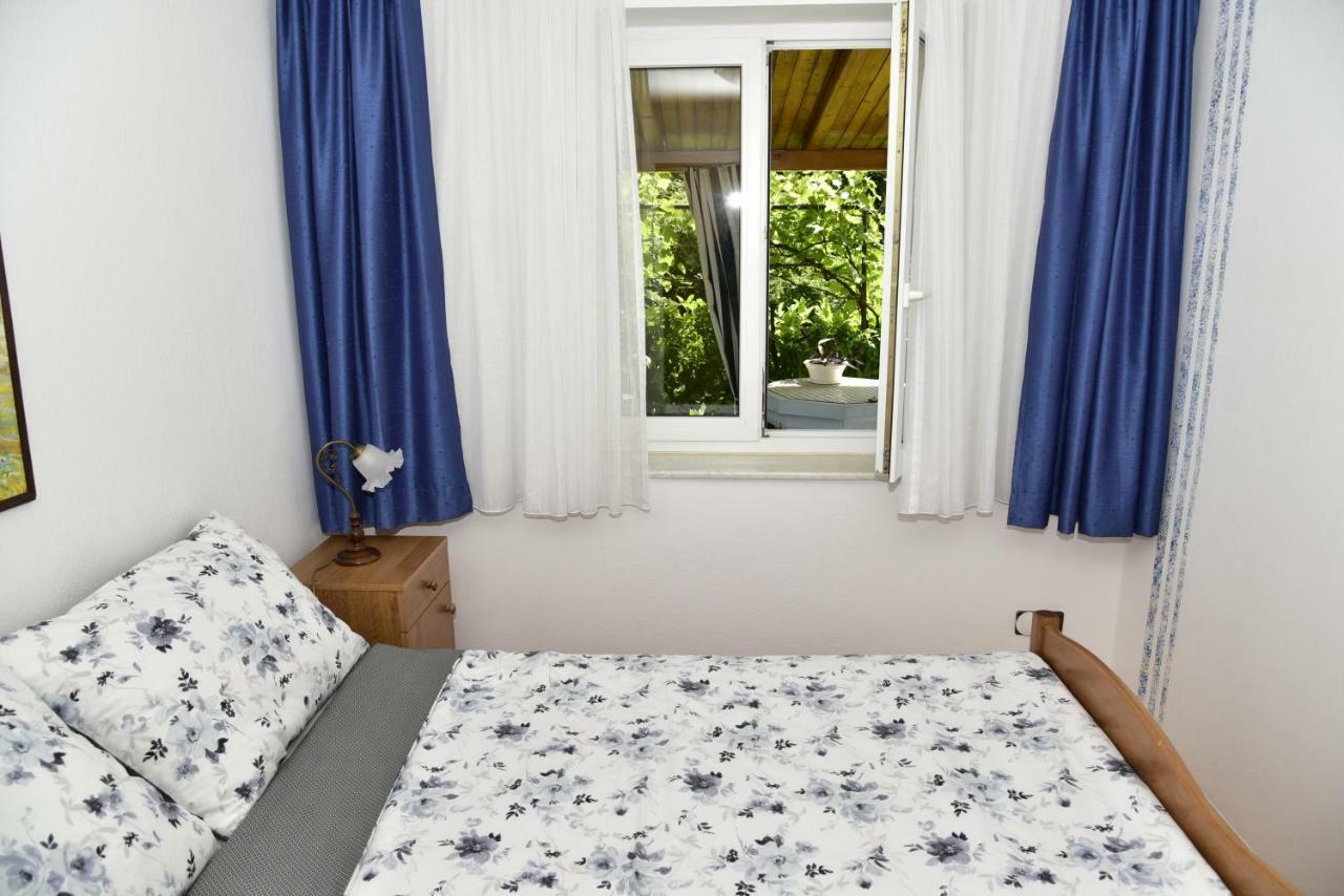 Apartment Blumen Oase Mikulic Malinska Buitenkant foto